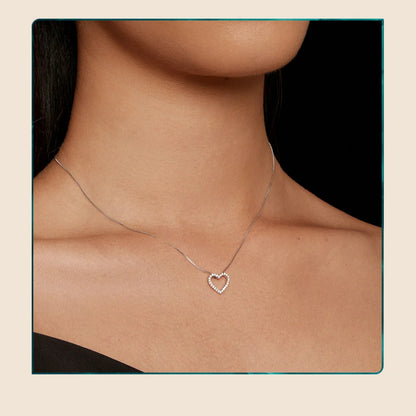 Collier en argent avec pendentif en coeur